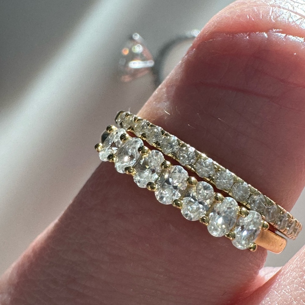 Moissanite wedding band, color: gold, item W6